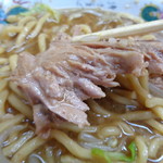 麺でる - ホロホロ豚