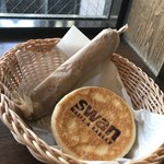 Swan CAFE&BAKERY - 