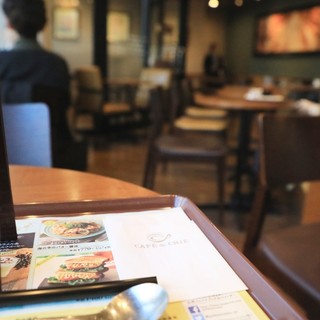 カフェ・ド・クリエ_2