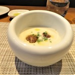 RADICE - カリフラワーのポタージュ　自家製サルシッチャ