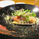 RADICE - マリネした鱒　ホワイトアスパラ　燻製卵黄