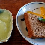 Kafe Do Gyarari Utage - シフォンケーキと柚ゼリー