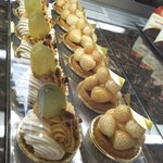 アヴランシュ・ゲネー - 