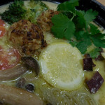 シナグロ ORGANIC SALAD & CAFE - クレンズグリーンカレースープ；アップ