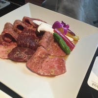 游玄亭 新宿 - 和牛三点焼盛 9,500円