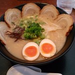 Hyaku Mambariki - とんこつ醤油チャーシュー麺