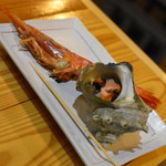 居酒屋まぬけ - 紅海老串焼き（２００円→１５０円＋税）サザエ壺焼き（５００円→３８０円＋税）２０１８年３月