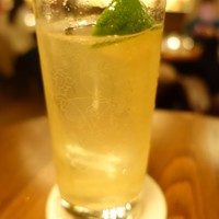 TOKYO Whisky Library - 