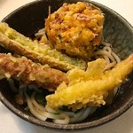 大庄屋製麺 - トッピングで本体が見えない〜〜