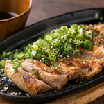 Kaisen Donya Sannomiya Seriichi - 鶏もも塩焼き