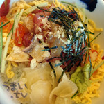 Edomae Bikkuri Sushi - 「びっくり丼（自家製ごまだれ）」　918円
