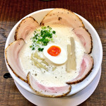 ラーメン家 みつ葉 - 豚CHIKIしおチャーシューメン