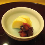 赤坂 詠月 - 香の物には紫葉漬けが勿論入ってます。