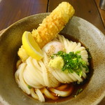 うどん屋 きすけ - 鯛ちくわ天と温泉たまごのぶっかけ