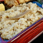 タイムズデリ - ［2018/03］彩野菜とからあげ鶏めし弁当(702円→351円)