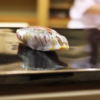 日本橋蛎殻町 すぎた - 冬のあじ。脂のノリがいい。