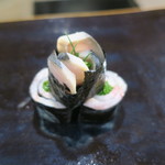 日本橋蛎殻町 すぎた - 〆鯖 大葉 あさつき ガリの巻き