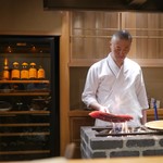 東麻布 天本 - この直後、煙で涙目の大将