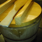 お櫃に入ったご飯