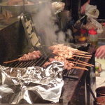 鶏屋 國型製作所 - ☆ジュージューと炭火で焼き上げられていきます(^^ゞ☆