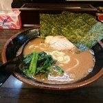 横浜家系らーめん 武術家 - 平成30年3月30日(金)再訪問デフォルトラーメン税込680円