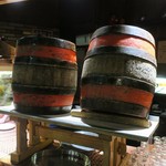 Zum Uerige - 樽生アルトビールは直注ぎ。