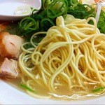 もっこす - もっこす 谷上店. 鶏塩そば  麺アップ