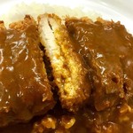 カレーハウスT&A - カツの断面。