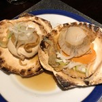 のれそれ食堂 - 帆立が熱々です。