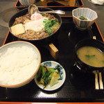 Nabetatsu - 牛鍋定食