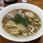 桐麺 - 鶏出汁しょうゆらーめ※味玉追加