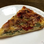 ブーランジェリー パルク - ドライトマトのキッシュ　２８０円