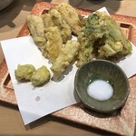 三代目 まる天 - 鰯と春野菜の天ぷら