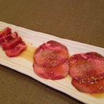 ビーフマン - 牛タン　薄切りと厚切り