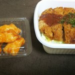 ランチタイム - ソースカツ丼、イカチリ