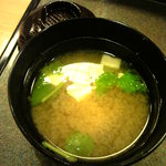 梅乃寿司 - 椀のそこには大きなアサリが鎮座していた