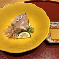 芝濱 - 刺し身 鯛醤油添え
