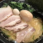 まんぷく家 東岡崎駅前店 - 特製ラーメン(醤油)