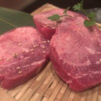 南新宿 和牛焼肉 慶 - 厚切上タン