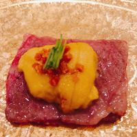 東京肉しゃぶ家 - 炙り但馬太田牛の雲丹のせ