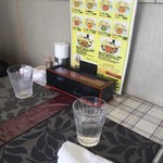 ニューガネーシャ - 店内