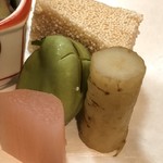 かず味家 - 八寸のゴボウ、空豆、たらこゼリー寄せ