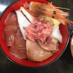 朝市新鮮広場うおすい - 海鮮丼