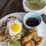 Bangklyn East Harlem - バドタイ $9.95