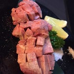 徳島 和牛焼肉 わたなべ精肉店2 - 特選牛タン