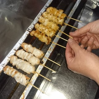 鶏肉は各地の国産を厳選した部位を使用しております