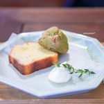 本とコーヒー テガミシャ - スコーンとパウンドケーキ