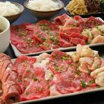 Ushishogun's "One Head Meat Course" includes 2 hours of all-you-can-drink