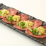 Grilled top tongue with salted green onions