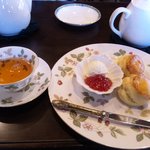 紅茶の店 ARIEL - スコーンのセット（紅茶はディンブラ）